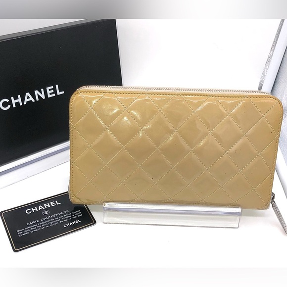 Chanel Maltelasse Patent Gold Quilted Organizer Wallet Clutch Zip Around CC - Picture 4 of 16